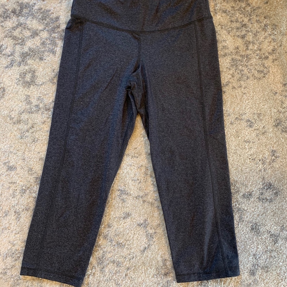 Old Navy Active Fitted Capri length